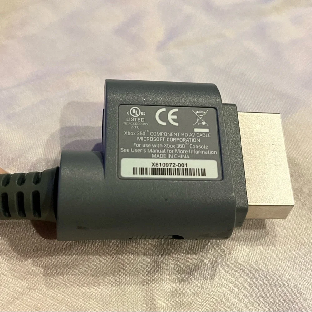 Xbox 360 color coded connectors for console